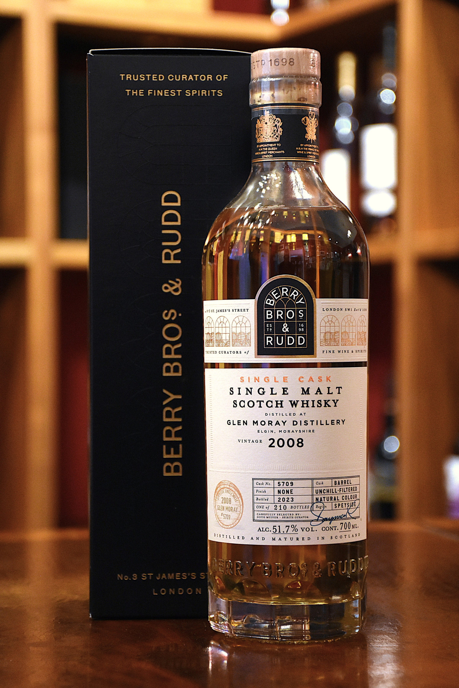Glen Moray 2008, 15 y.o. - Bourbon Barrel, Cask No. 5709. 51,7% Alc.Vol., Berry Bros. & Rudd