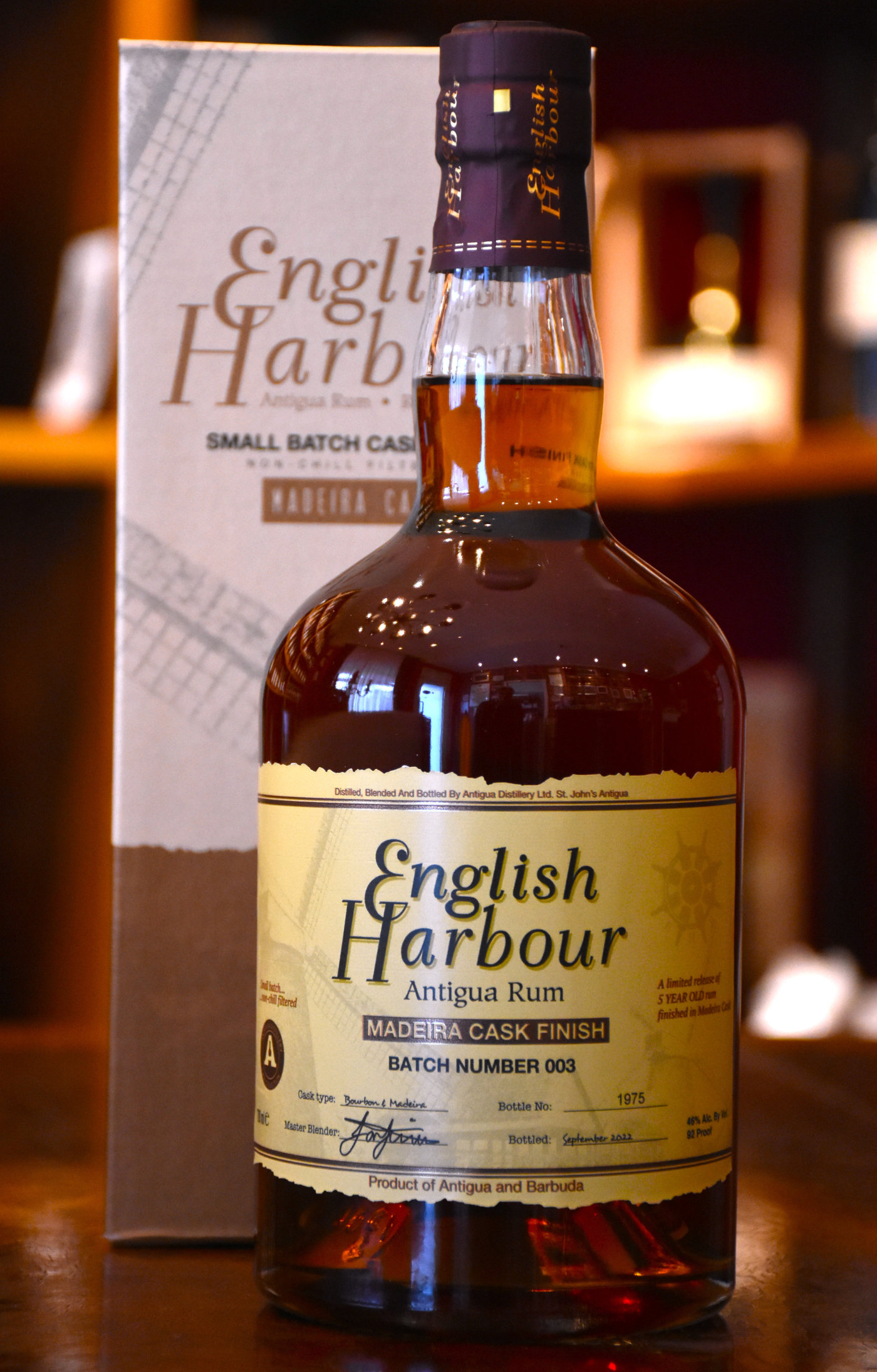 English Harbour - Madeira Cask Finish, Batch 003, 46% Alc.Vol., Distillery Original Bottling